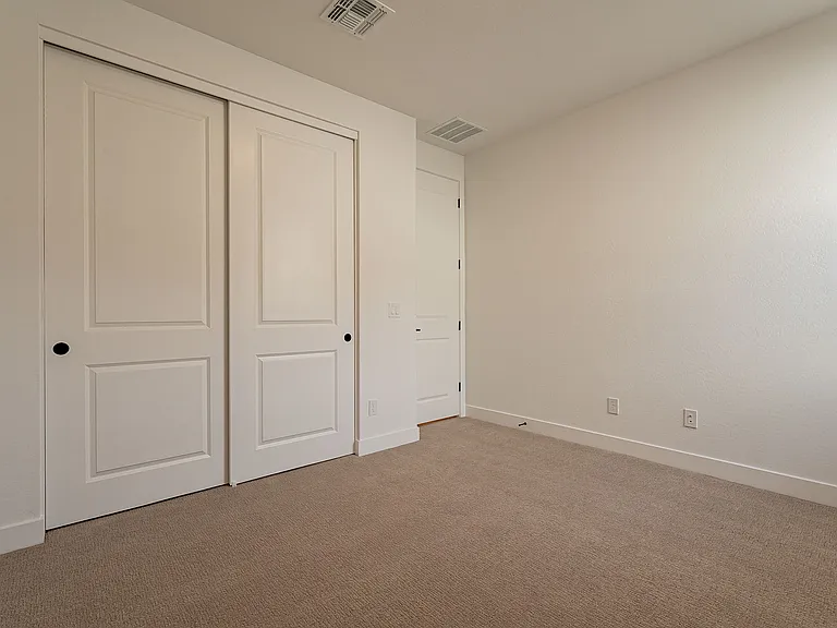 21411 W Meadowbrook Ave — Photo 34
