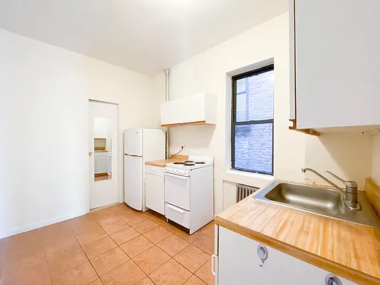 Rented by City Connections Realty | media 13