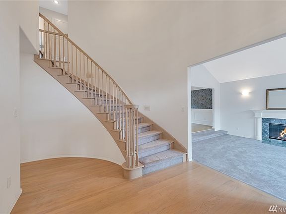 5th image of 2726 260th St E