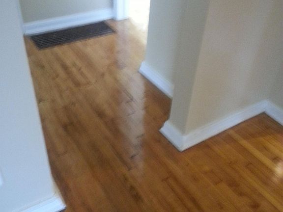 4th image of 6334 Bellefontaine Ave