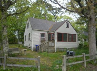 2 Riverside Dr W, Brick, NJ 08723