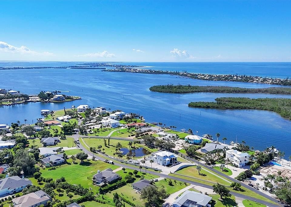 342 Green Dolphin Dr, Placida, FL 33946 | MLS #D6134109 | Zillow