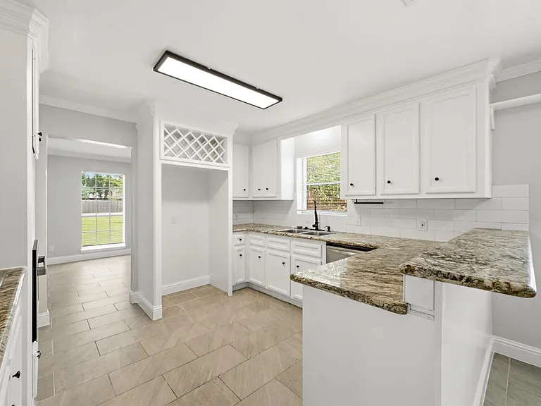 1310 Burning Tree Rd — Photo 30