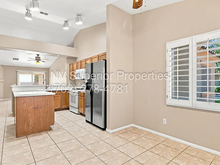 3876 Waynesvill St — Photo 19