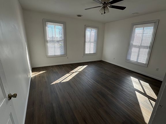 5th image of 408 Dunn St #B