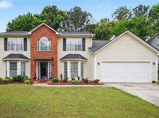 1142 W Shore Dr, Riverdale, GA 30296