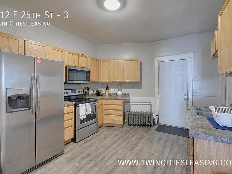 912 E 25th St #3 — Photo 35