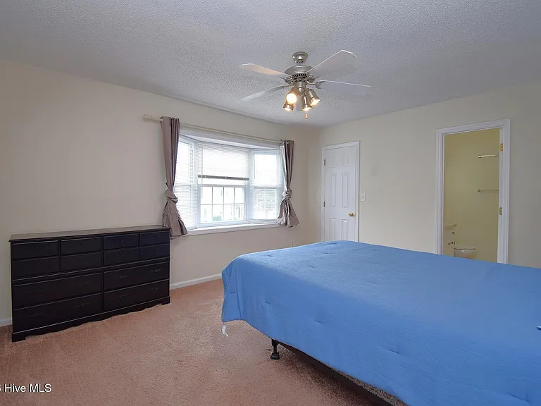 2325 Vineyard Dr #C3 — Photo 14