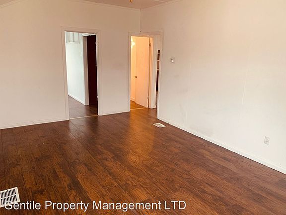 3rd image of 5000 W Erie Ave APT 1