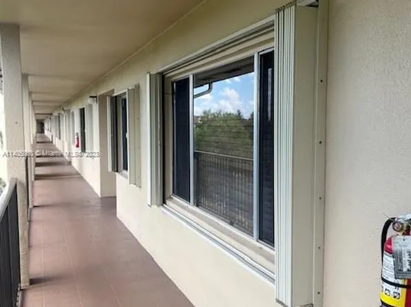 901 SW 141st Ave APT 411M, Pembroke Pines, FL 33027