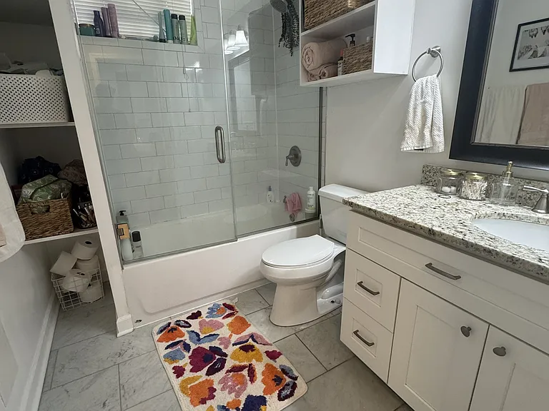 419 W Belden Ave #G — Photo 5