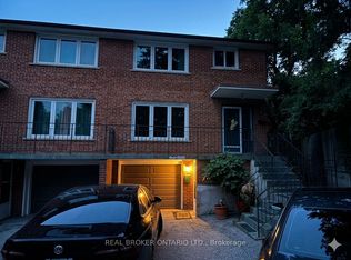 14 Gooch Ct, Toronto, ON M6S2N8
