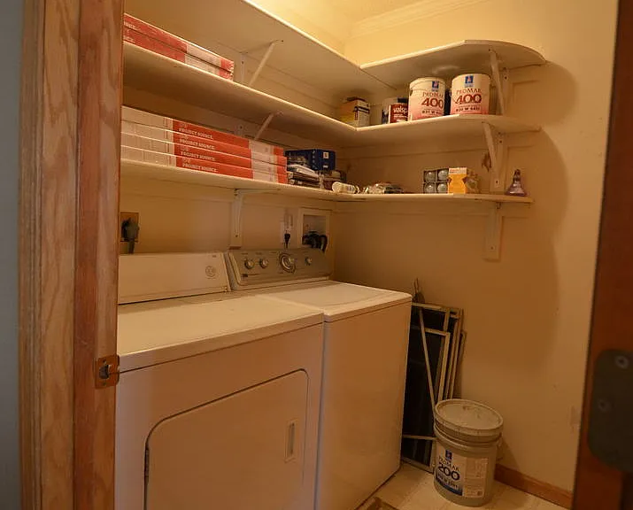 247D Kennington Place Huron Rd #247-D18 — Photo 3