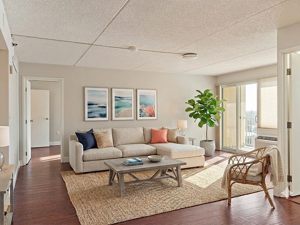200 Cove Way #217