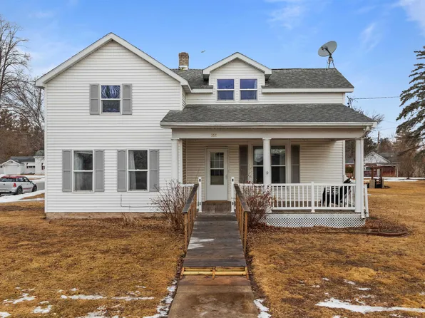 357 Broadway St, Berlin, WI 54923