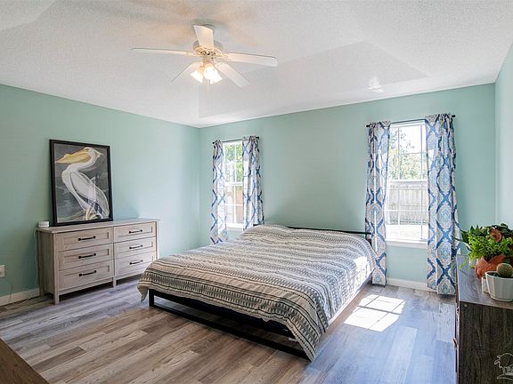 3rd image of 1356 Hardwood Dr E