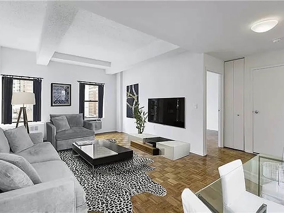 1st image of 360 W 34th St APT 9B