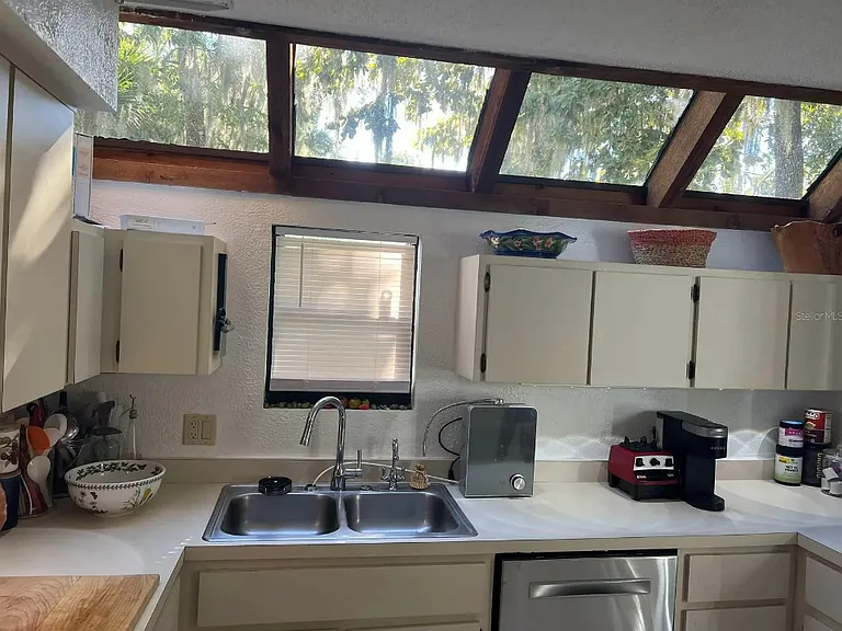 1621 NE 2nd St #503 — Photo 6