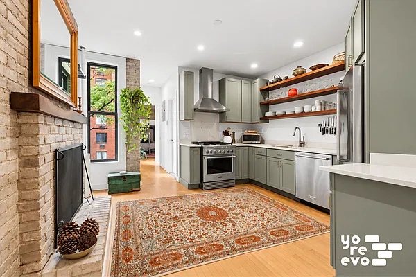 Kitchen, photo 1