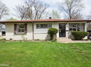 15 E Alden Dr, Addison, IL 60101