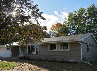 14075 W Wilbur Dr, New Berlin, WI 53151