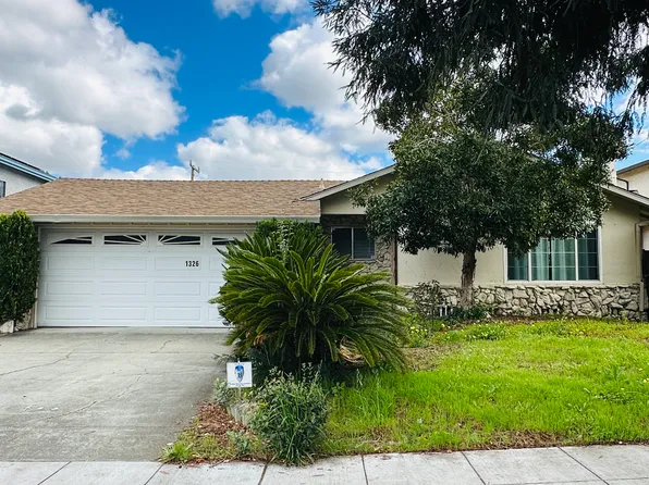 1326 S Stelling Rd, Cupertino, CA 95014
