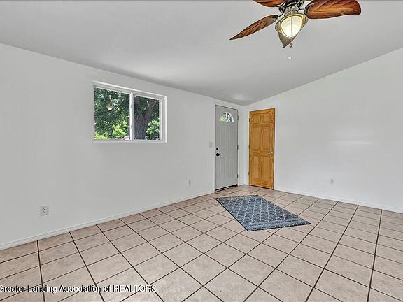 5th image of 4017 Richmond St