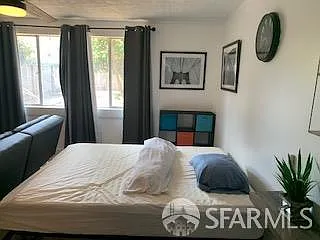 2063 Carroll Ave - Photo 11