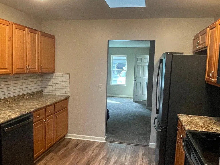 1220 E Bane St #1220 — Photo 2