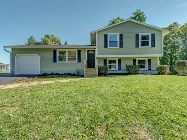 8413 Sextant Dr, Baldwinsville, NY 13027