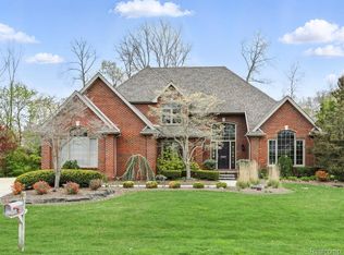 2849 Shorewood Blvd, Fort Gratiot, MI 48059