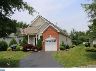 104 Hummingbird Dr, Hamilton, NJ 08690