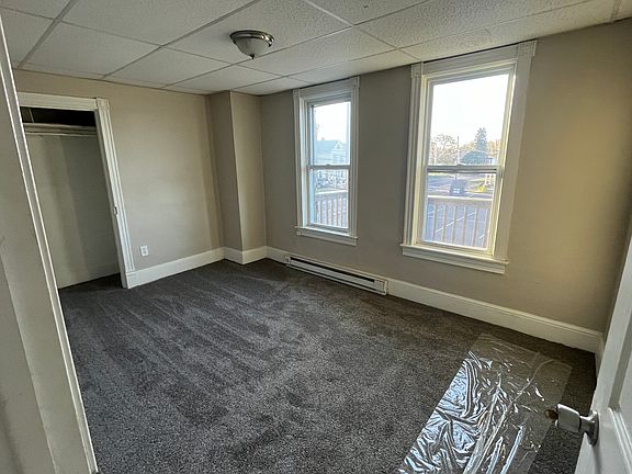 2nd image of 207 N Queen St
