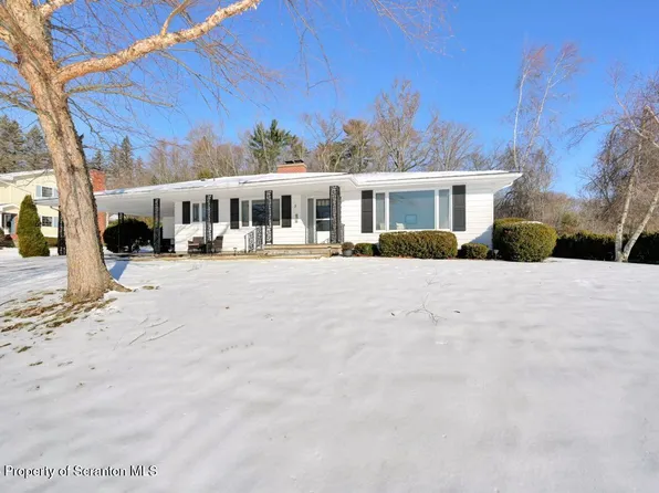 5 Fieldcrest Dr, Tunkhannock, PA 18657