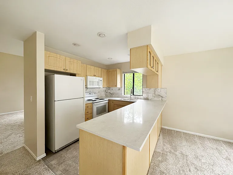 9009 Avondale Rd NE #B203 — Photo 6