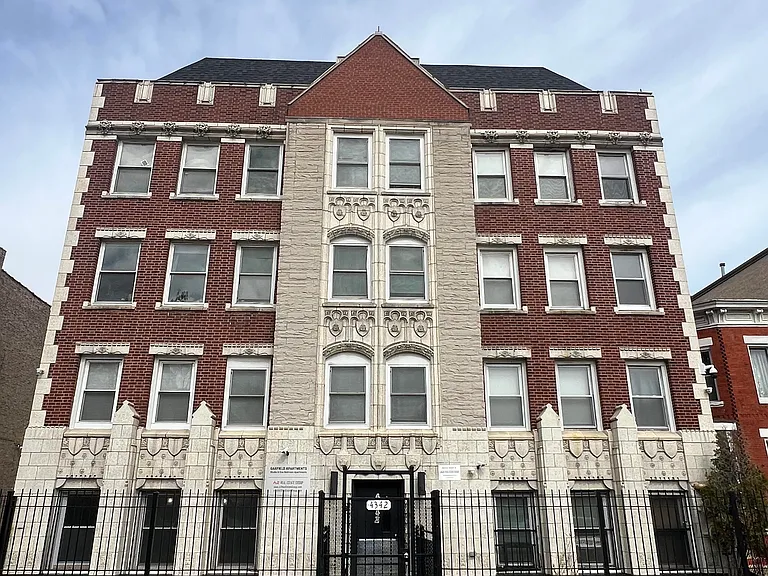 Garfield Apartments — Photo 11