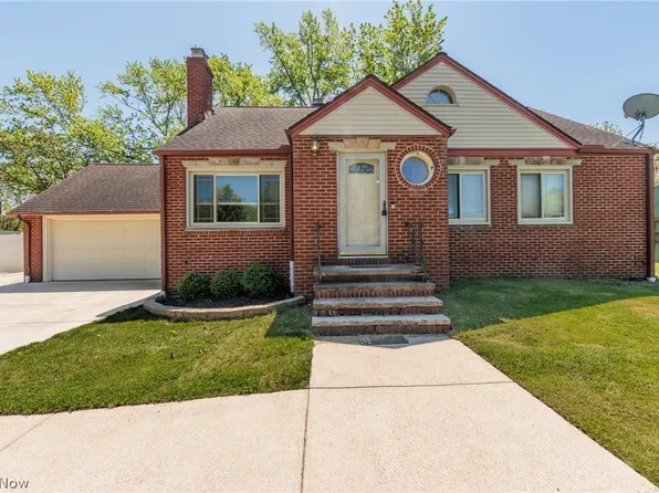 438 E Sprague Rd, Broadview Heights, OH 44147