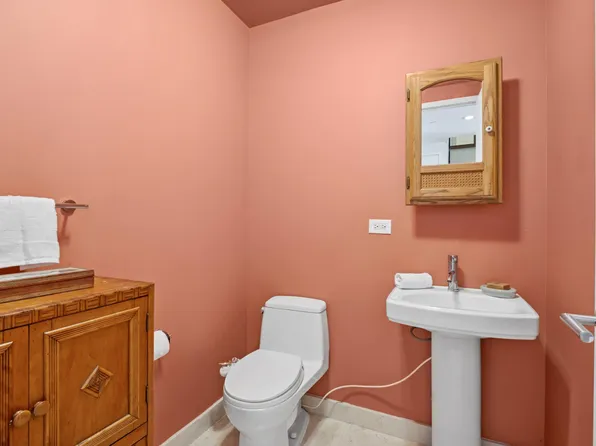 3585 Greystone Avenue image 7 of 11