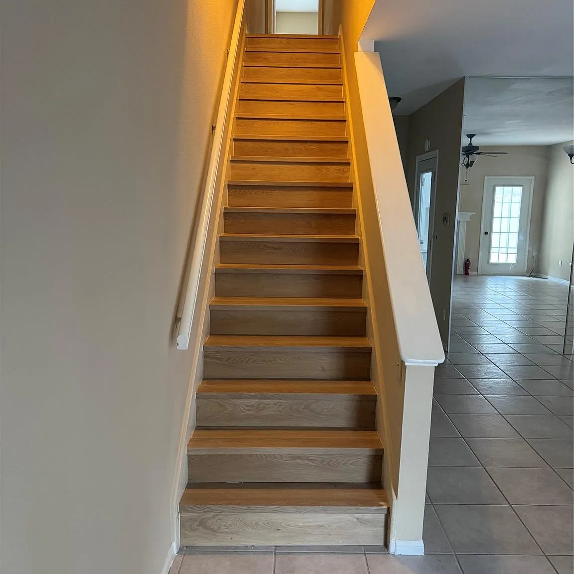 2 bed, 2.5 bath, 1640 sqft, $1,700 — Photo 3