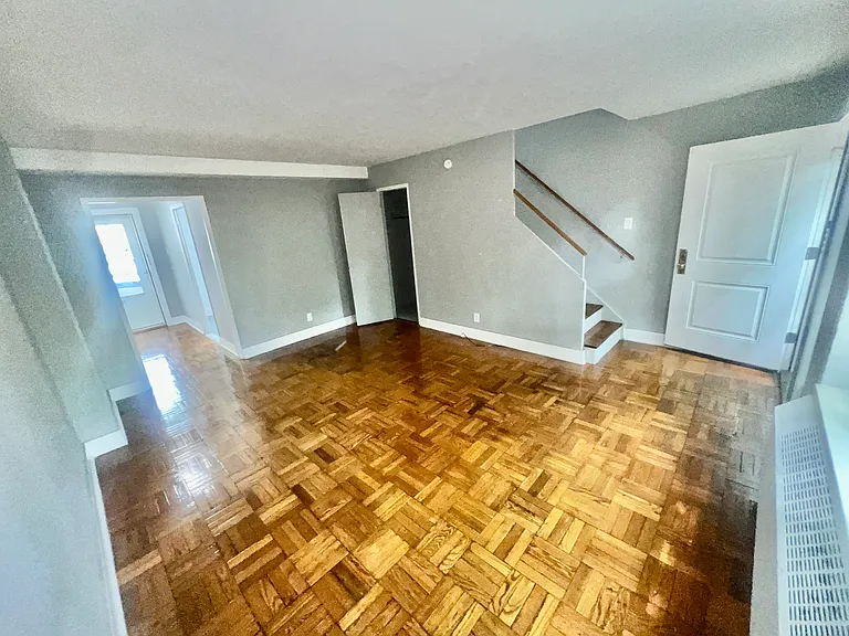 189-15 73rd Ave #B — Photo 1