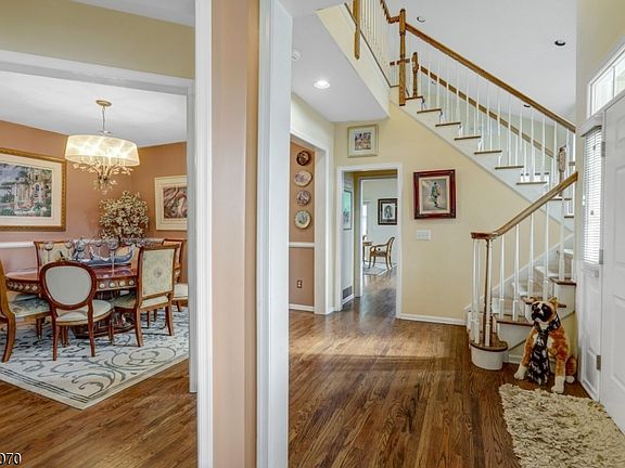 3rd image of 42 Oconnor Cir