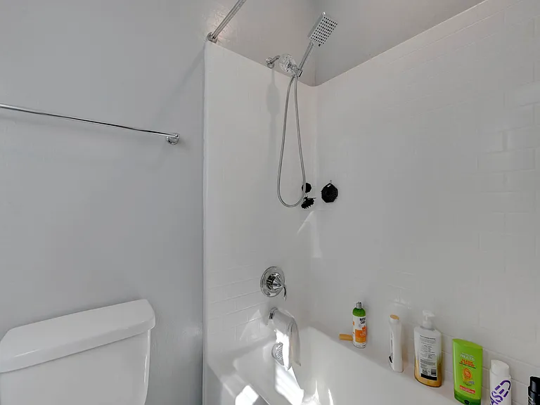 12321 Silvana St — Photo 22