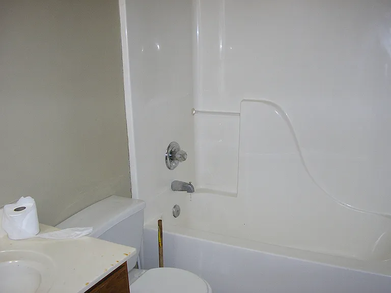 406 Clark St #B — Photo 6