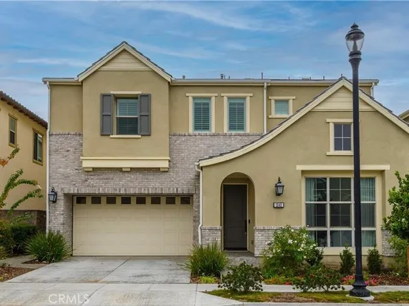1242 Viejo Hills Dr, Lake Forest, CA 92610