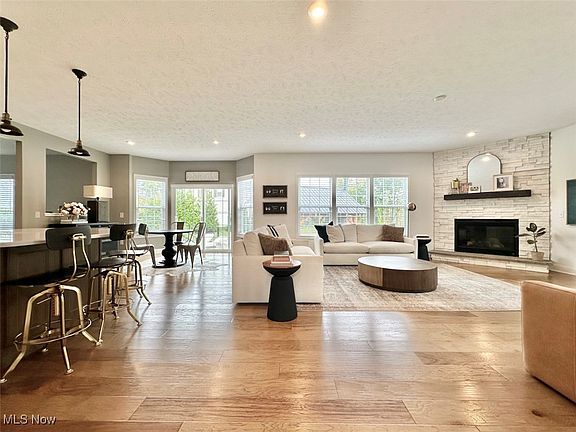 5th image of 6645 Rosewood Trl
