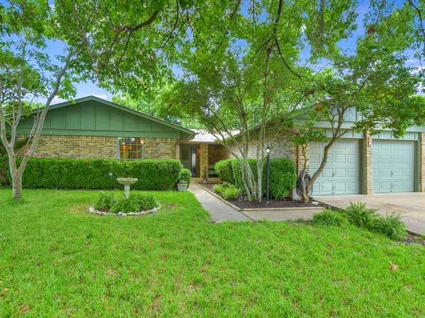 902 Clearwater Cir, Austin, TX 78753