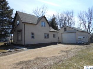 312 E 14th St, Blue Earth, MN 56013