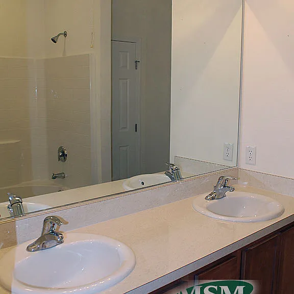 34 Falkland Ave — Photo 7