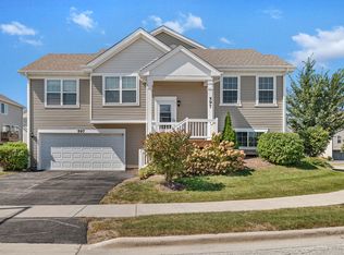 597 Spring Leaf Dr, Joliet, IL 60431