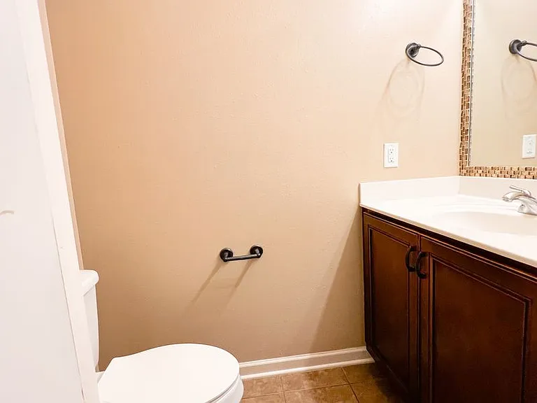 2276 McCormick Ln #C — Photo 8